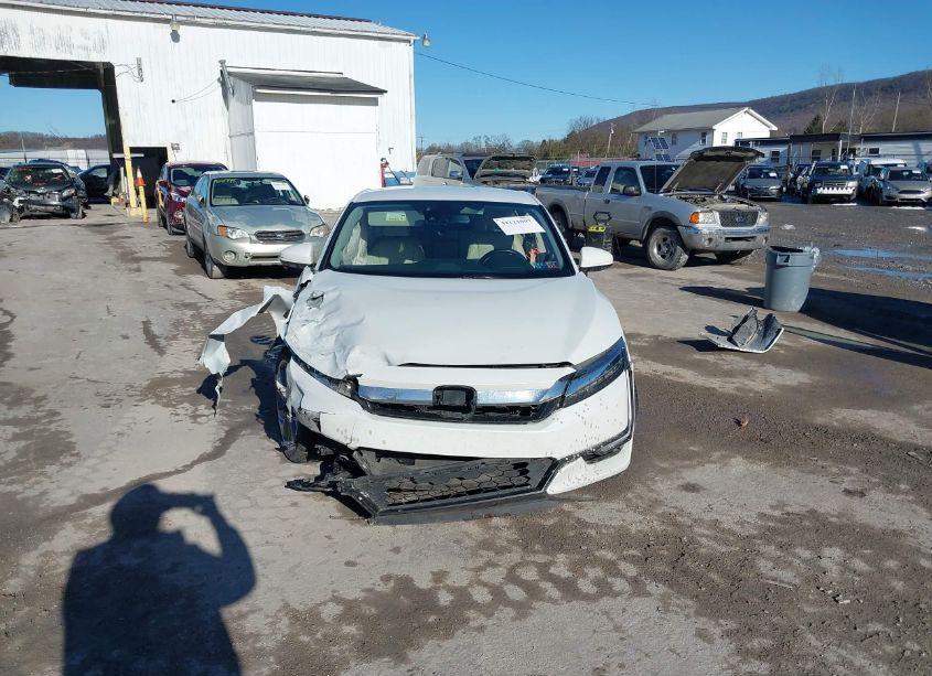 Photo 12 of 2018 Honda Clarity PLUG-IN HYBRID TOURING (VIN JHMZC5F33JC006693)