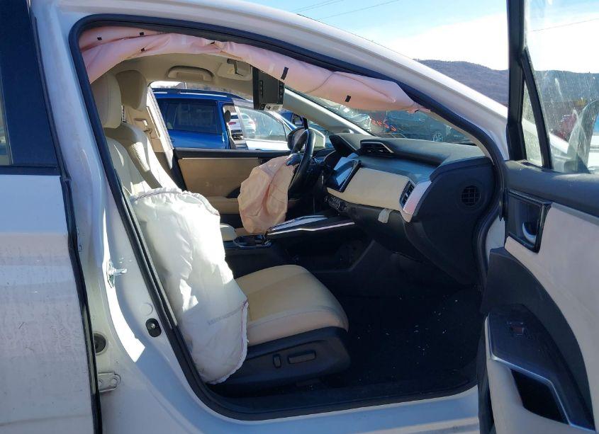 Photo 5 of 2018 Honda Clarity PLUG-IN HYBRID TOURING (VIN JHMZC5F33JC006693)