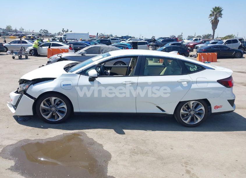 Photo 14 of 2018 Honda Clarity PLUG-IN HYBRID TOURING (VIN JHMZC5F34JC010638)