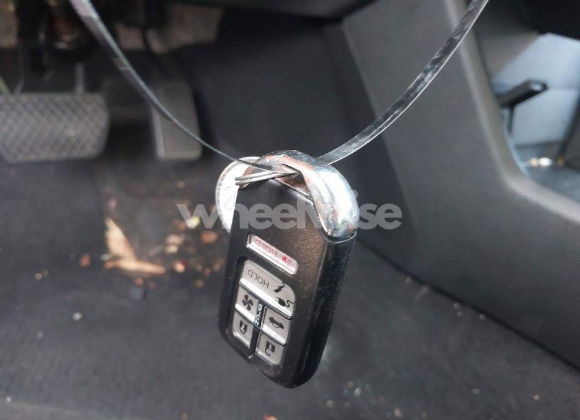 Photo 11 of 2018 Honda Clarity PLUG-IN HYBRID TOURING (VIN JHMZC5F34JC018741)