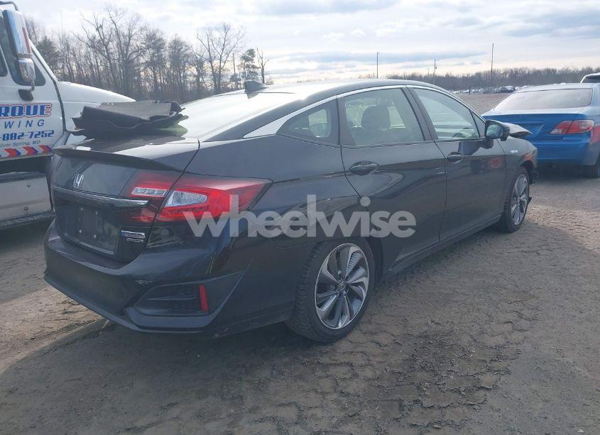 Photo 4 of 2018 Honda Clarity PLUG-IN HYBRID TOURING (VIN JHMZC5F34JC018741)