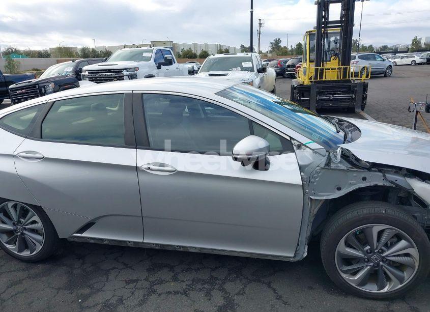 Photo 14 of 2019 Honda Clarity PLUG-IN HYBRID TOURING (VIN JHMZC5F34KC007031)