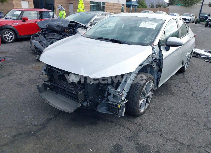 Photo 6 of 2019 Honda Clarity PLUG-IN HYBRID TOURING (VIN JHMZC5F34KC007031)