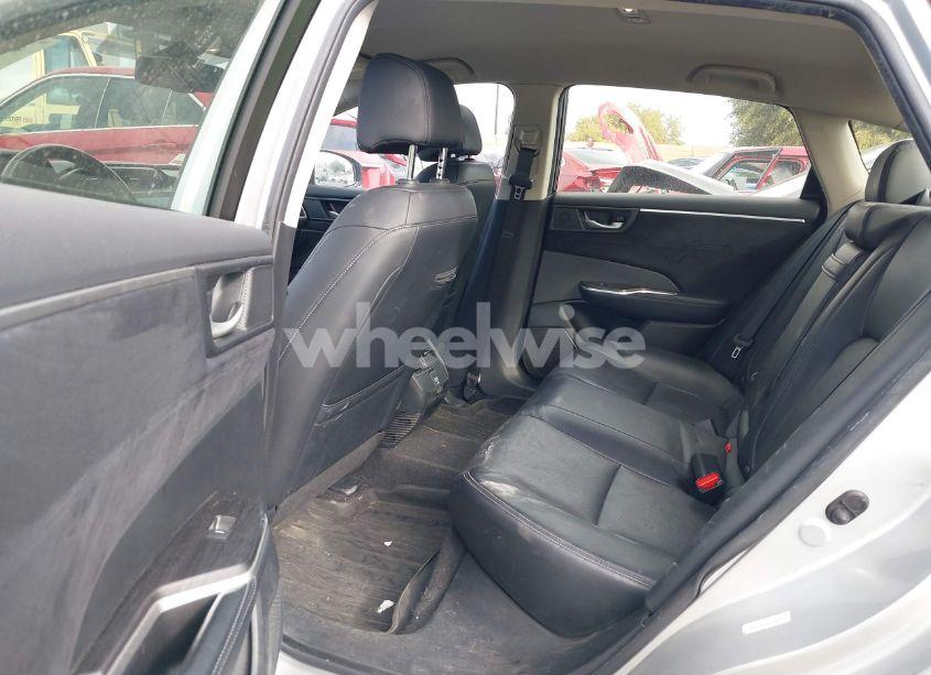 Photo 8 of 2019 Honda Clarity PLUG-IN HYBRID TOURING (VIN JHMZC5F34KC007031)