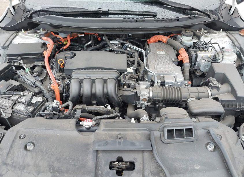 Photo 10 of 2018 Honda Clarity PLUG-IN HYBRID TOURING (VIN JHMZC5F35JC002337)