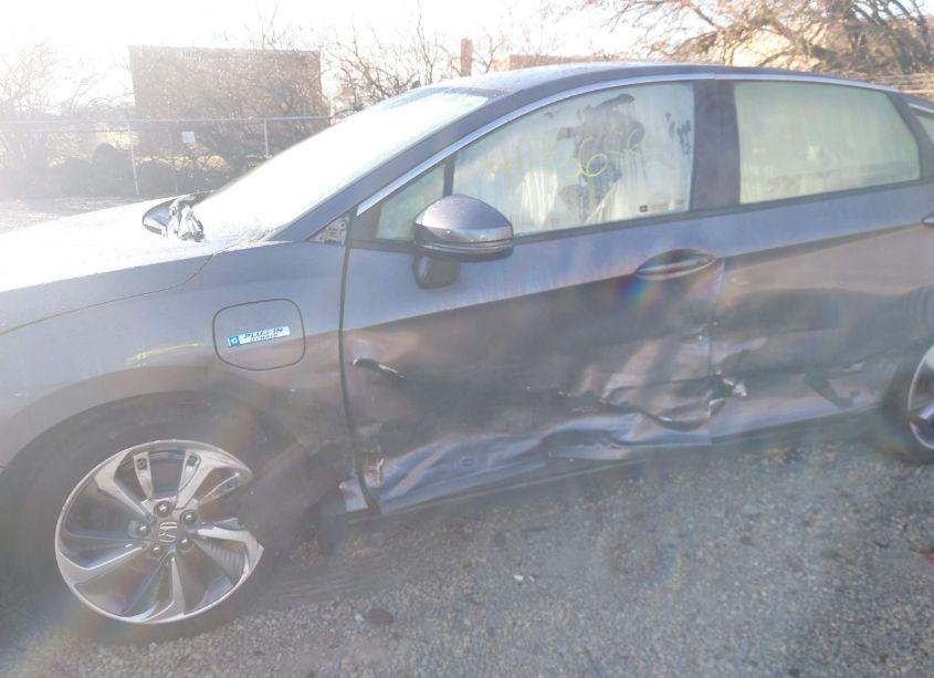 Photo 6 of 2018 Honda Clarity PLUG-IN HYBRID TOURING (VIN JHMZC5F36JC001603)