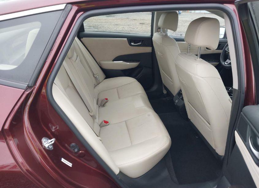 Photo 8 of 2018 Honda Clarity PLUG-IN HYBRID TOURING (VIN JHMZC5F36JC006333)