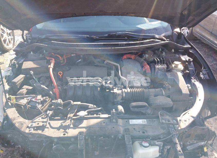 Photo 10 of 2018 Honda Clarity PLUG-IN HYBRID TOURING (VIN JHMZC5F37JC003084)