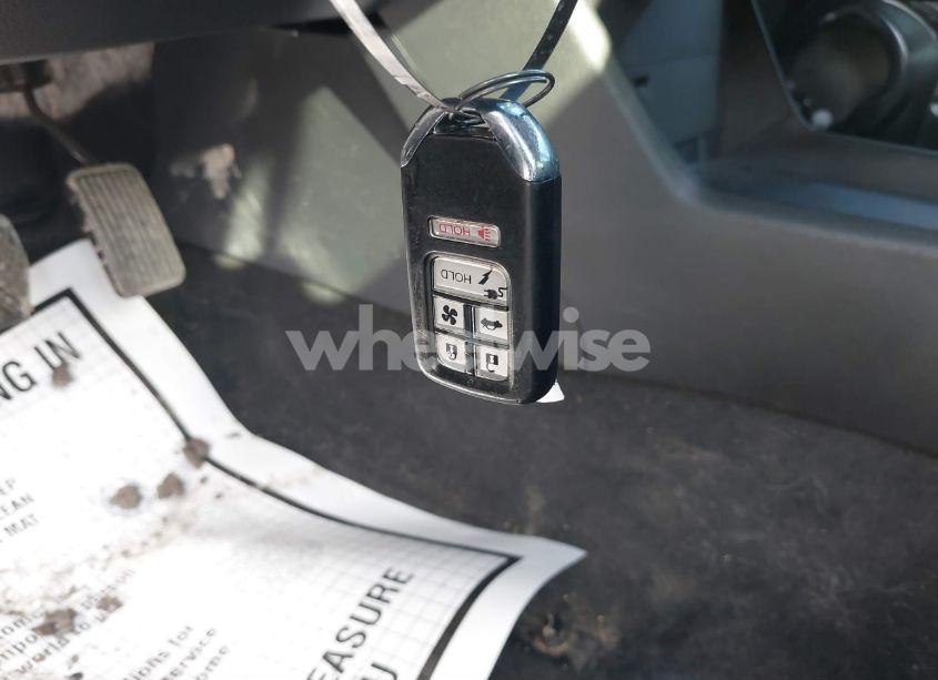 Photo 11 of 2018 Honda Clarity PLUG-IN HYBRID TOURING (VIN JHMZC5F37JC003084)