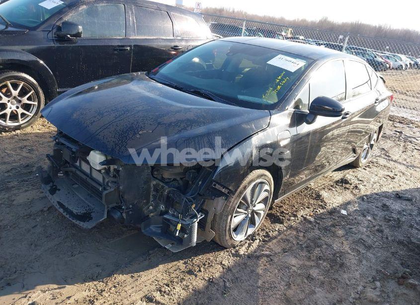 Photo 2 of 2018 Honda Clarity PLUG-IN HYBRID TOURING (VIN JHMZC5F37JC003084)