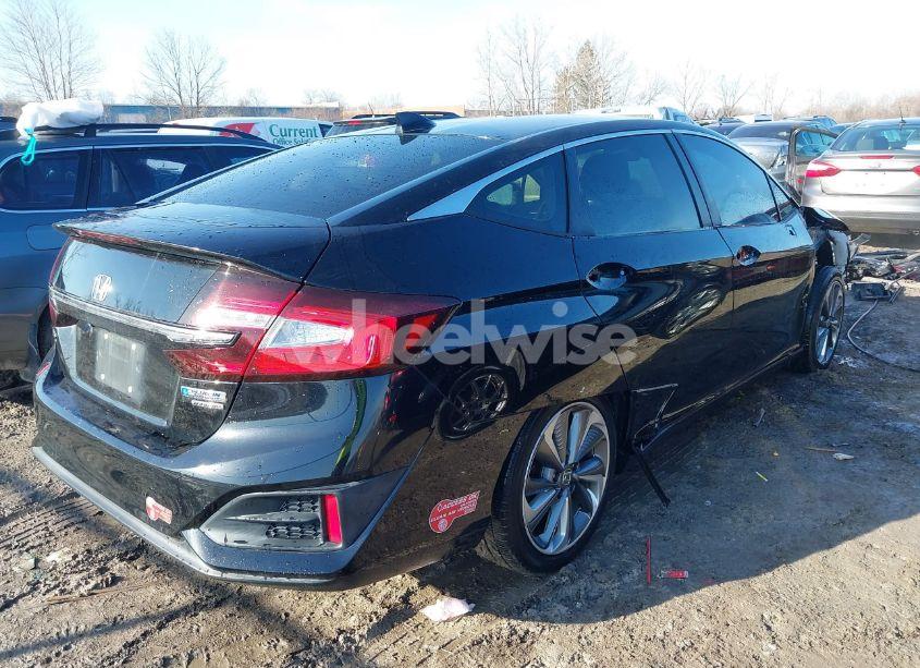 Photo 4 of 2018 Honda Clarity PLUG-IN HYBRID TOURING (VIN JHMZC5F37JC003084)