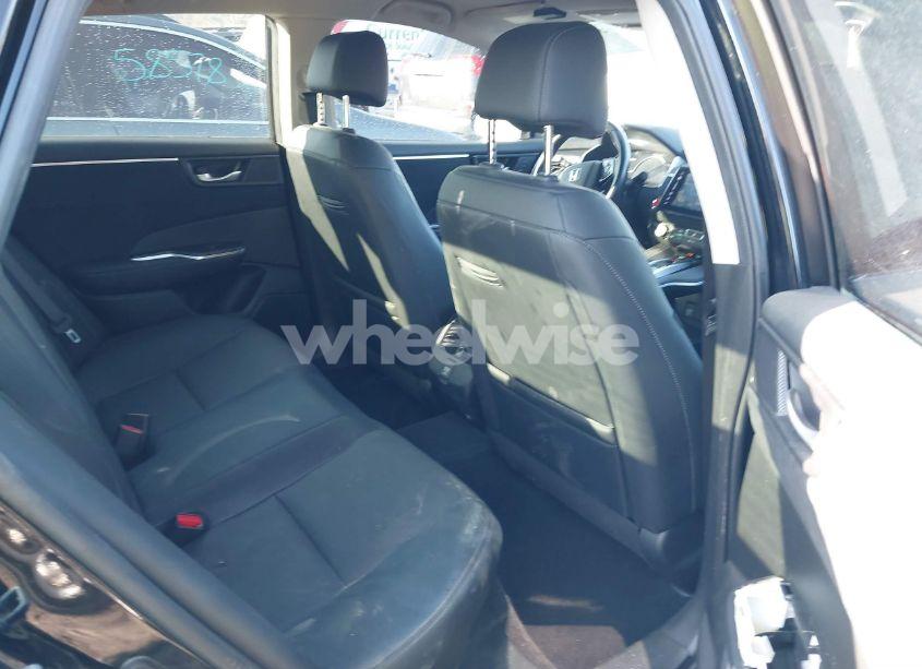 Photo 8 of 2018 Honda Clarity PLUG-IN HYBRID TOURING (VIN JHMZC5F37JC003084)