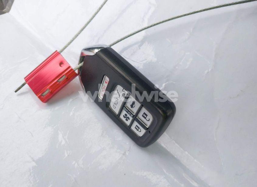 Photo 11 of 2018 Honda Clarity PLUG-IN HYBRID TOURING (VIN JHMZC5F38JC015079)