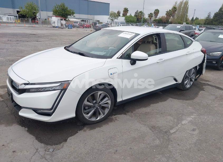 Photo 2 of 2018 Honda Clarity PLUG-IN HYBRID TOURING (VIN JHMZC5F38JC015079)