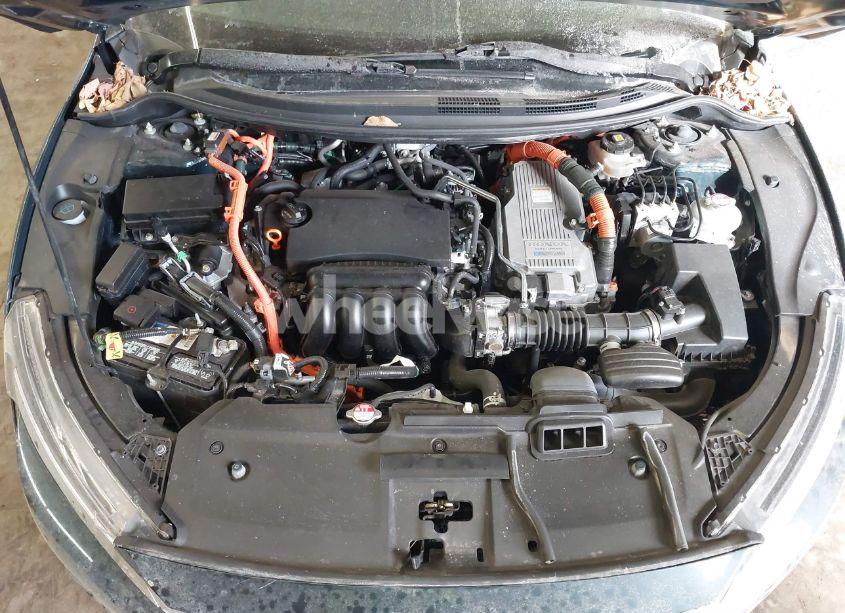 Photo 10 of 2018 Honda Clarity PLUG-IN HYBRID TOURING (VIN JHMZC5F39JC002521)