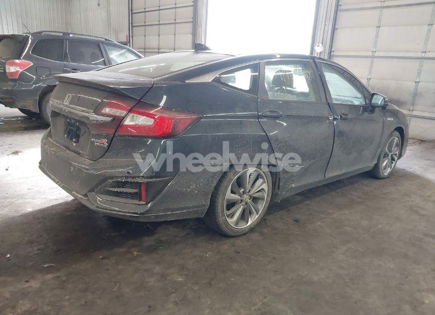 Photo 4 of 2018 Honda Clarity PLUG-IN HYBRID TOURING (VIN JHMZC5F39JC002521)