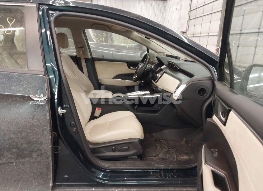 Photo 5 of 2018 Honda Clarity PLUG-IN HYBRID TOURING (VIN JHMZC5F39JC002521)