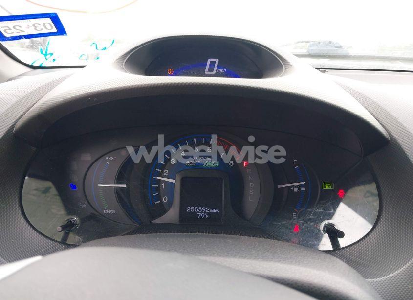 Photo 7 of 2014 Honda Insight LX (VIN JHMZE2H52ES000824)