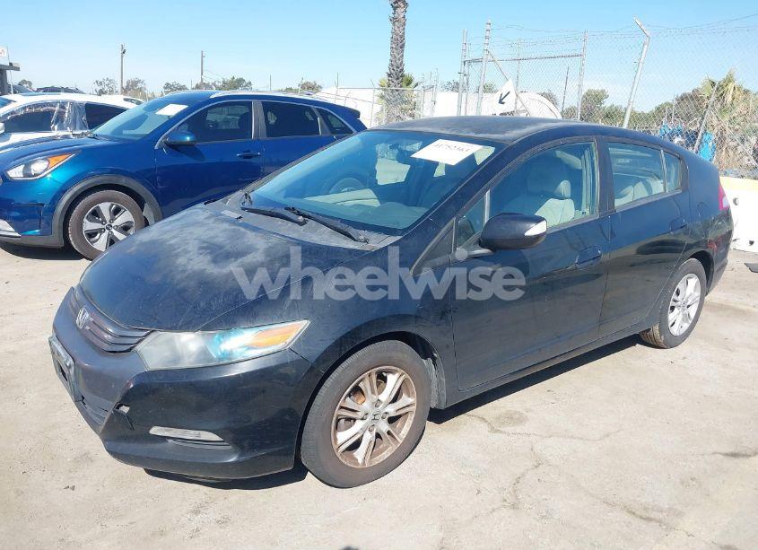 Photo 2 of 2010 Honda Insight EX (VIN JHMZE2H70AS017293)