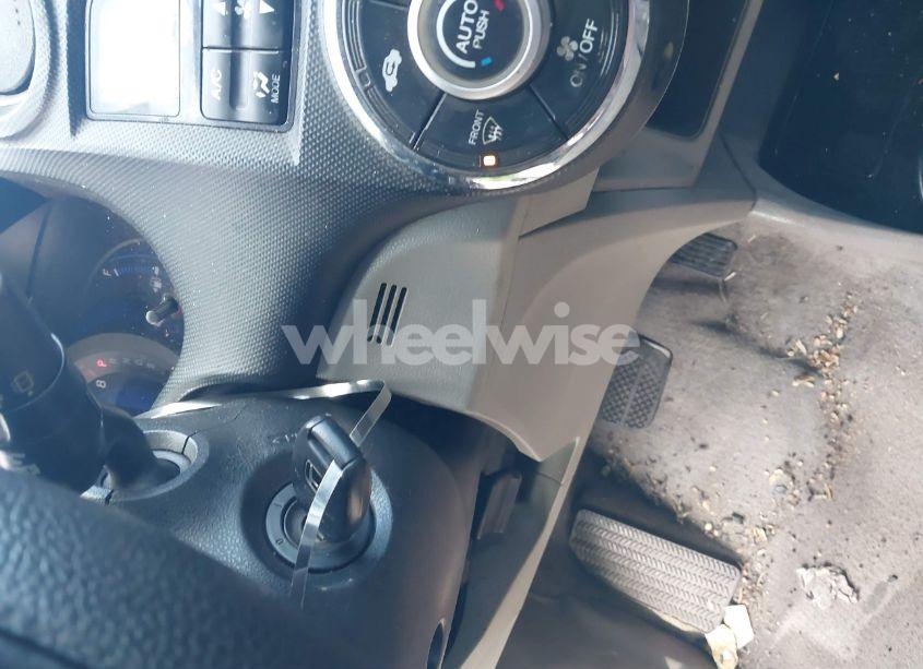 Photo 11 of 2013 Honda Insight EX (VIN JHMZE2H71DS002421)