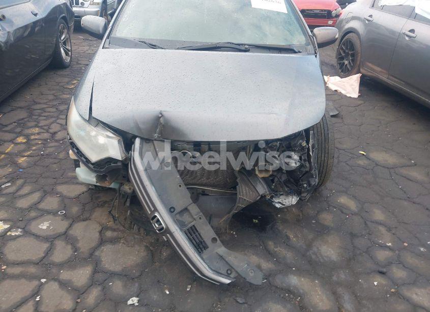 Photo 6 of 2010 Honda Insight EX (VIN JHMZE2H76AS034115)