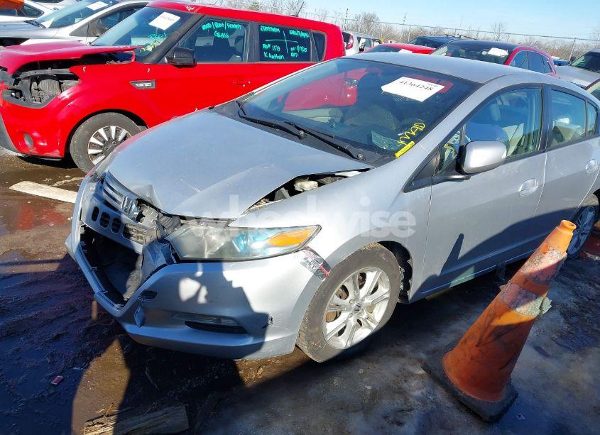 Photo 2 of 2010 Honda Insight EX (VIN JHMZE2H76AS040013)