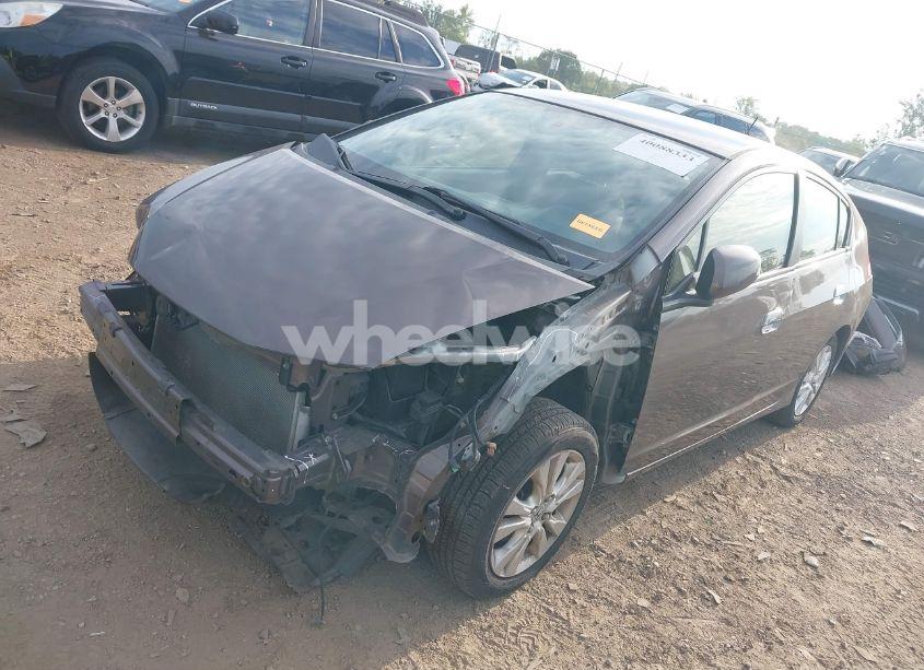 Photo 2 of 2014 Honda Insight EX (VIN JHMZE2H76ES001492)