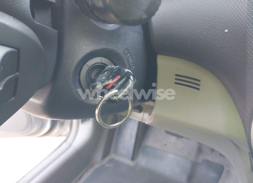Photo 11 of 2010 Honda Insight EX (VIN JHMZE2H77AS021616)