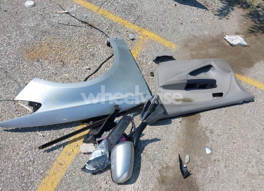 Photo 12 of 2010 Honda Insight EX (VIN JHMZE2H78AS016893)