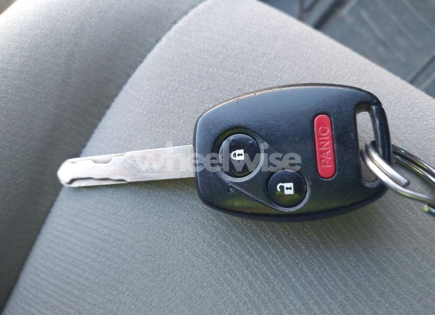 Photo 11 of 2010 Honda Insight EX (VIN JHMZE2H78AS028381)