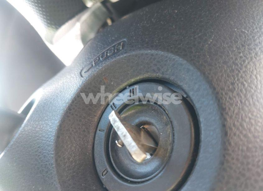 Photo 11 of 2010 Honda Insight EX (VIN JHMZE2H79AS006907)