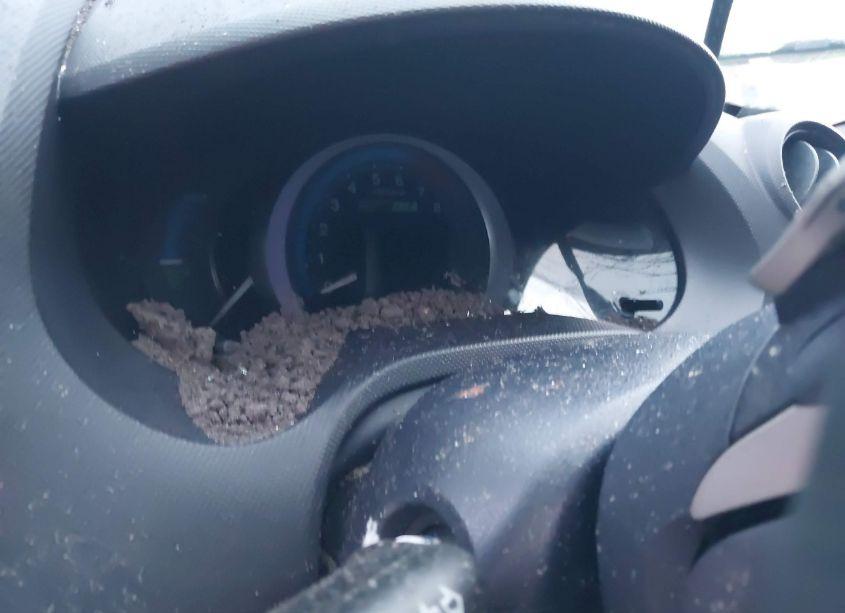 Photo 7 of 2010 Honda Insight EX (VIN JHMZE2H7XAS011209)