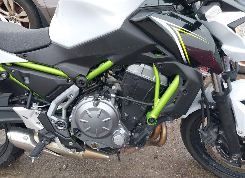 Photo 8 of 2017 Kawasaki Er650 H (VIN JKAEREH18HDA01243)