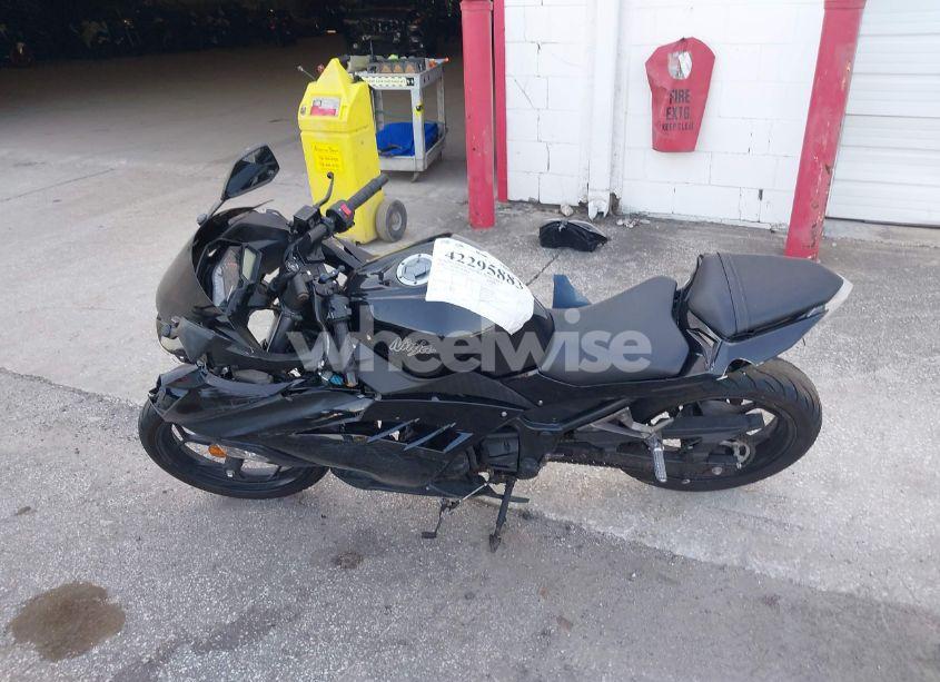 Photo 12 of 2013 Kawasaki Ex300 A (VIN JKAEX8A18DDA04669)