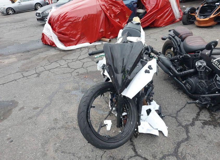 Photo 5 of 2017 Kawasaki Ex650 J (VIN JKAEXEJ10HDA01513)