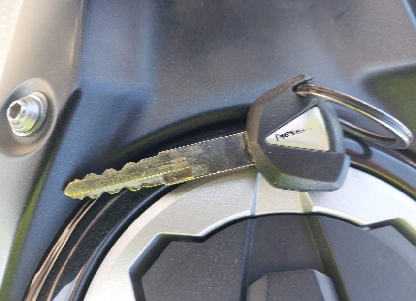 Photo 11 of 2019 Kawasaki Ex650 F (VIN JKAEXEK14KDA35198)