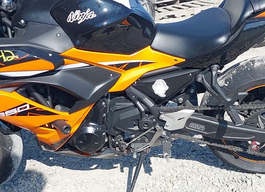 Photo 9 of 2019 Kawasaki Ex650 F (VIN JKAEXEK14KDA35198)