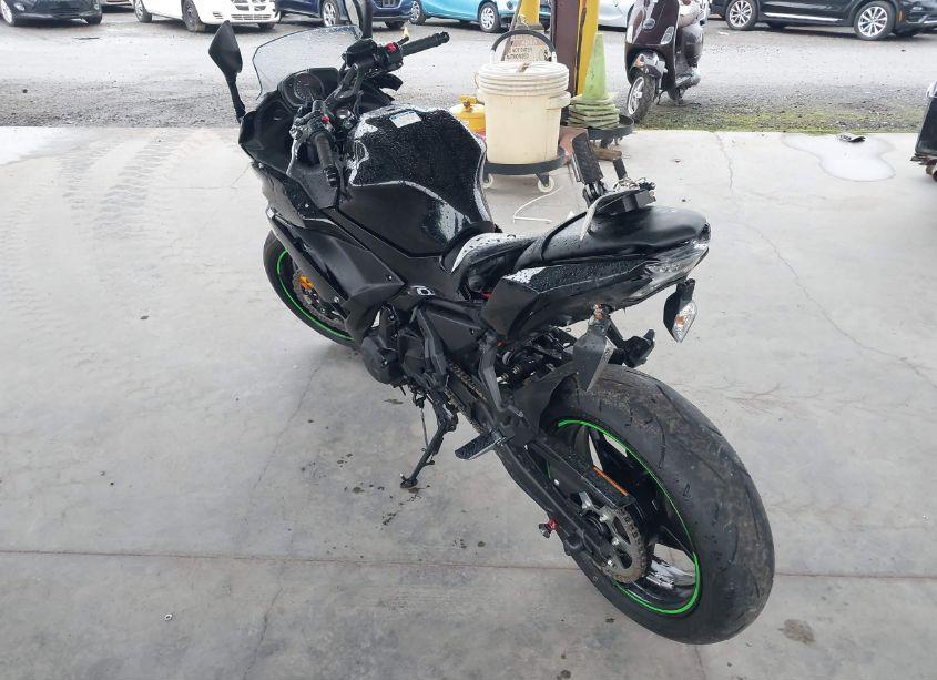 Photo 3 of 2019 Kawasaki Ex650 F (VIN JKAEXEK17KDA33445)