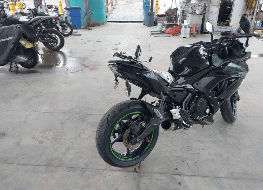 Photo 4 of 2019 Kawasaki Ex650 F (VIN JKAEXEK17KDA33445)