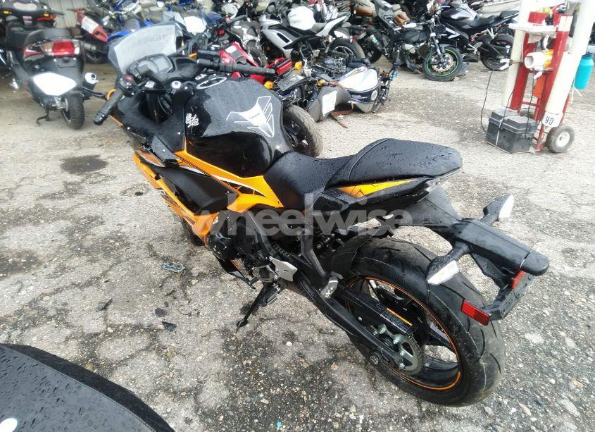 Photo 3 of 2019 Kawasaki Ex650 F (VIN JKAEXEK18KDA34328)