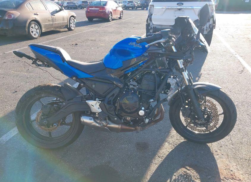 Photo 12 of 2018 Kawasaki Ex650 F (VIN JKAEXEK1XJDA11857)