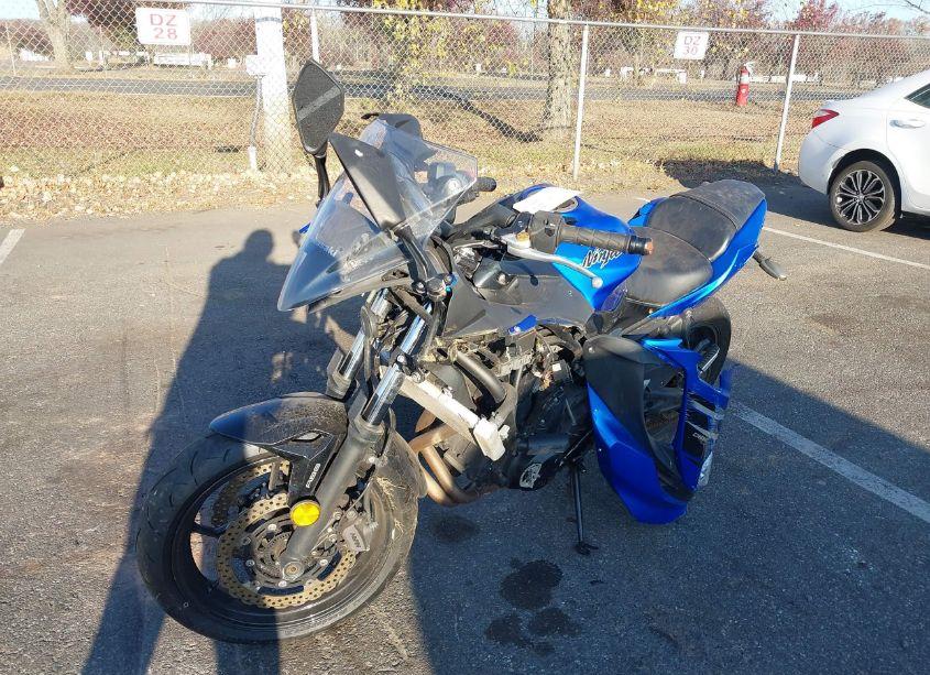 Photo 2 of 2018 Kawasaki Ex650 F (VIN JKAEXEK1XJDA11857)