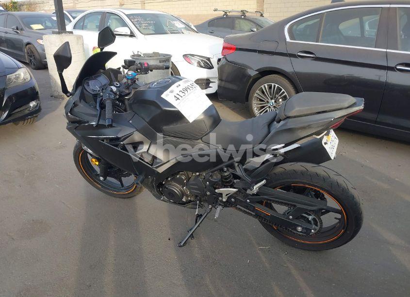 Photo 3 of 2023 Kawasaki Ex400 N/A (VIN JKAEXKG13PDAM5171)