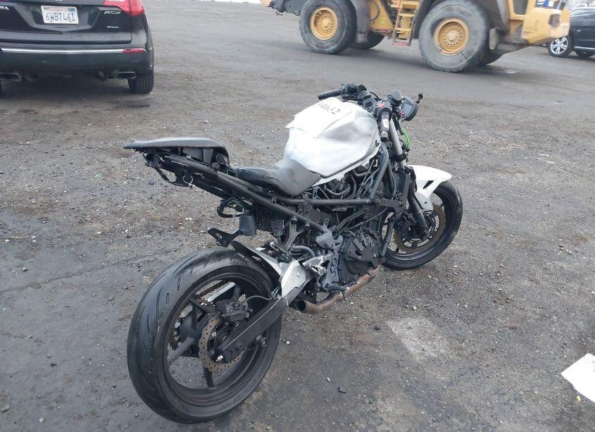 Photo 4 of 2021 Kawasaki Ex400 N/A (VIN JKAEXKG14MDAB4342)