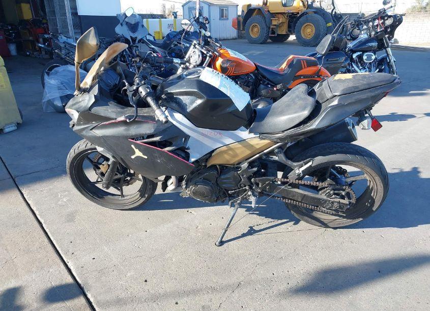 Photo 13 of 2019 Kawasaki Ex400 N/A (VIN JKAEXKG19KDA24835)