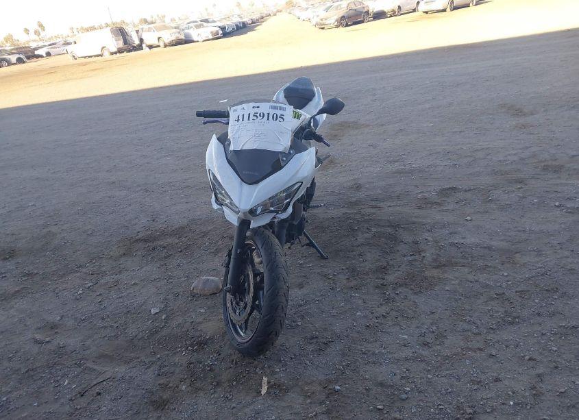 Photo 5 of 2023 Kawasaki Ex400 N/A (VIN JKAEXKH14PDAN6193)