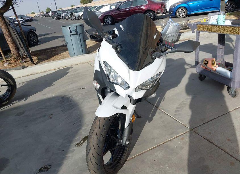 Photo 5 of 2023 Kawasaki Ex400 N/A (VIN JKAEXKH19PDAR8956)