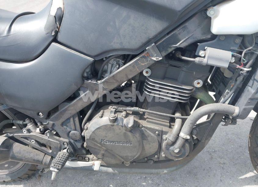 Photo 8 of 2001 Kawasaki Ex500 D (VIN JKAEXVD131A065500)