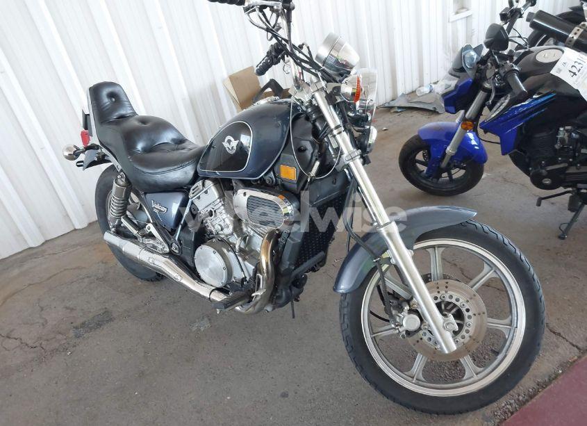 2000 Kawasaki Vn750 (VIN JKAVNDA12YB541745) main photo