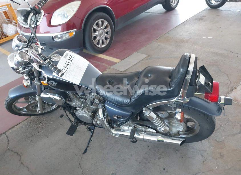 Photo 3 of 2000 Kawasaki Vn750 (VIN JKAVNDA12YB541745)